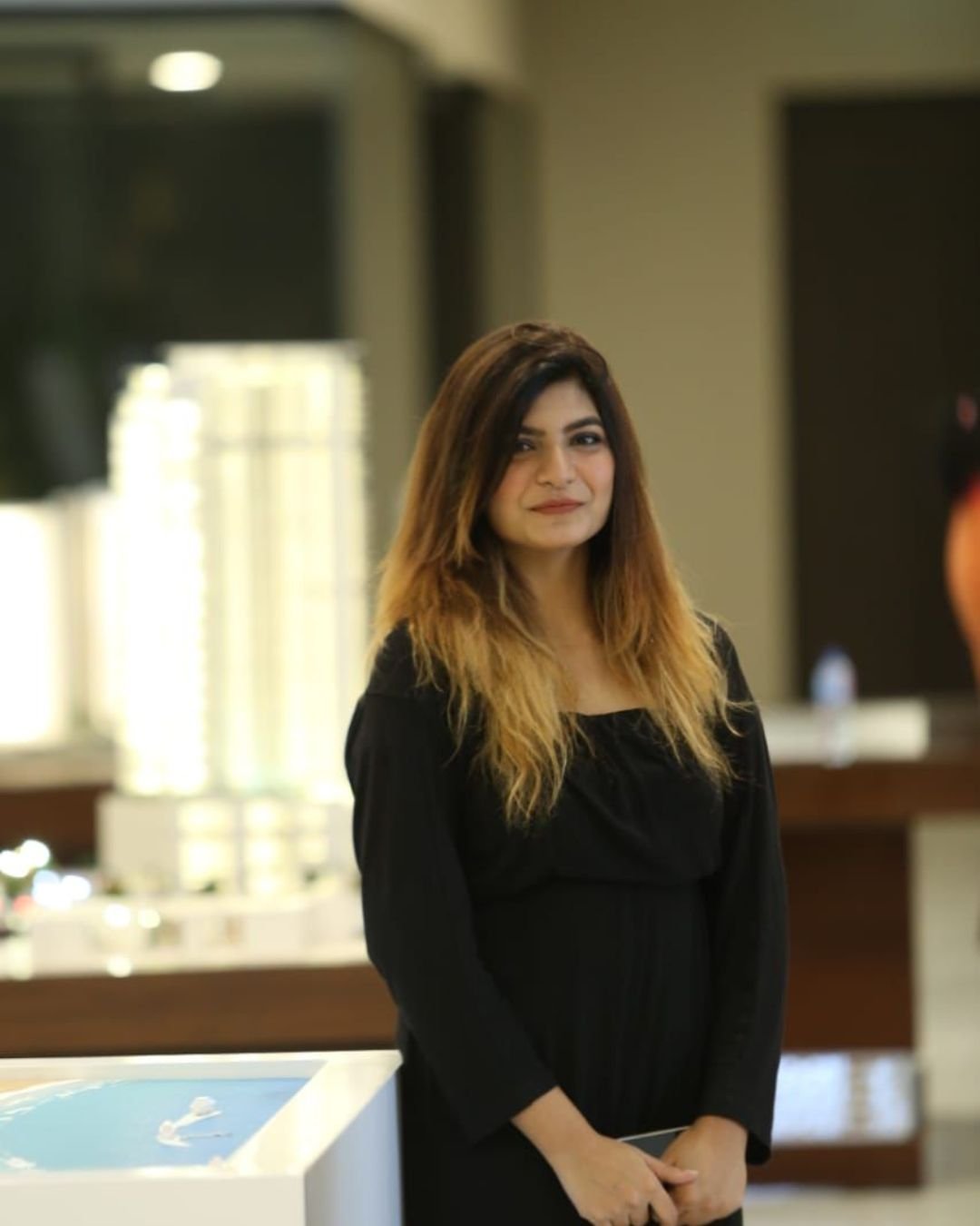alisha amroz manager sales and marketing in dubia property